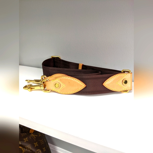 Louis Vuitton Accessories - Hold! Louis Vuitton Bandoulière Strap "LIVE SHOW  Strap "LIVE SHOW TODAY"